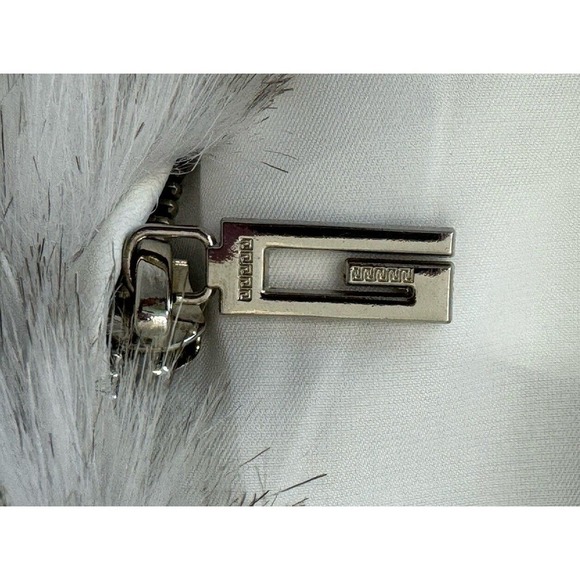 GUESS Oversized Faux Fur Jacket Gray Puffer Zip Up Coat SUPER SOFT Furry Sz L - Picture 11 of 11